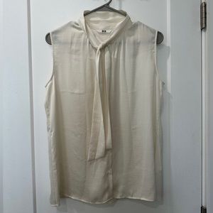UNIQLO Women’s Bow Tie Sleeveless Blouse - Size Medium